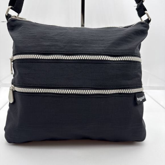 Baggallini Comrade Purse Black 3 Zip Adjustable Crossbody Bag Travel - Picture 2 of 16